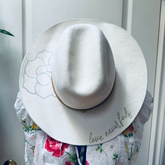 Ivory Wool "Love Never Fails" Rose Embroidered Western Hat - Picture 1 of 9